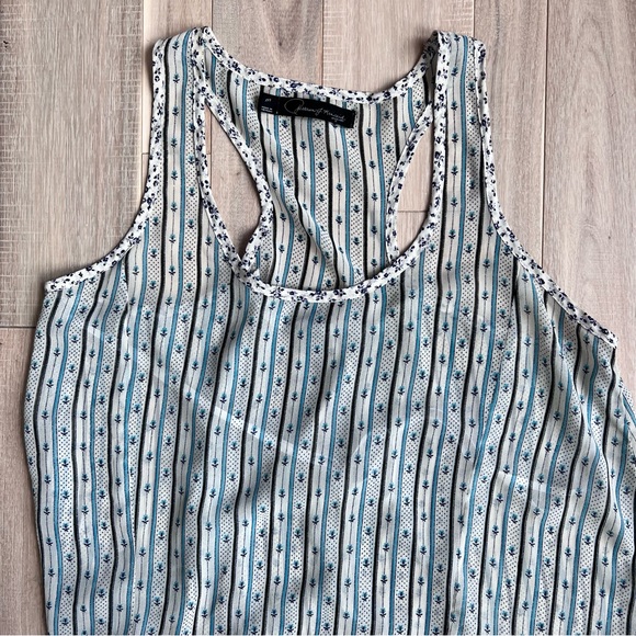 Patterson J. Kincaid Cottage Sheer Tunic Tank white and blue size Medium - Picture 6 of 9